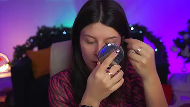 NicoleMun online show from 26, 1, 2025