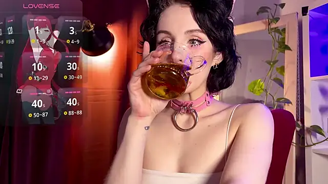 Snapshot of Alice_Succuby chatting on 15, 3, 2025 Alice Succuby online show from 15, 3, 2025