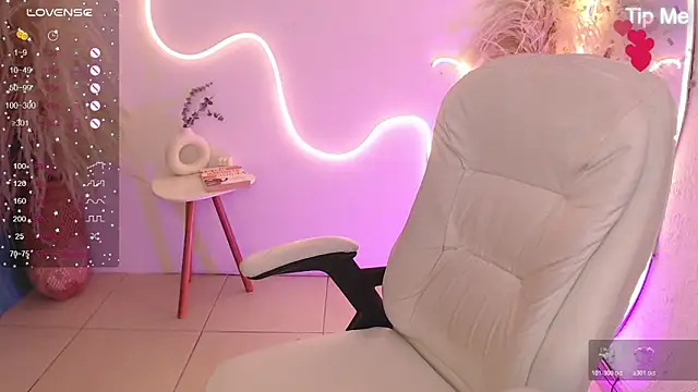 ViolettaHotLatin  online show from 26, 2, 2026