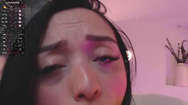 ViolettaHotLatin  online show from 15, 12, 2025