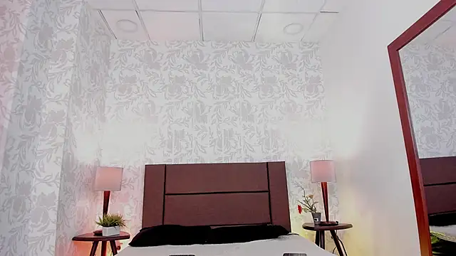 xenia golden online show from 28, 11, 2025