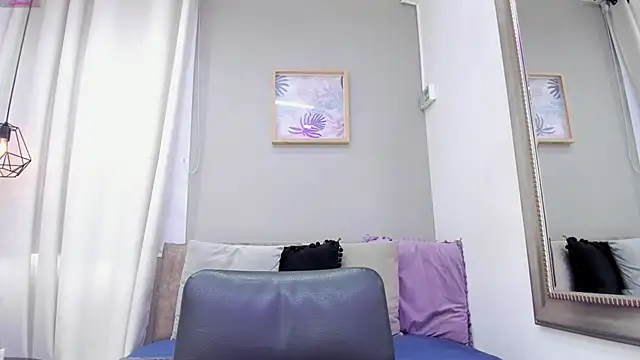  AlejaCruz  online show from 27, 9, 2025