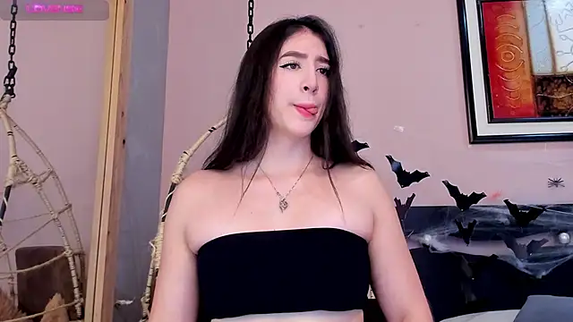  AlejaCruz  online show from 2, 11, 2025