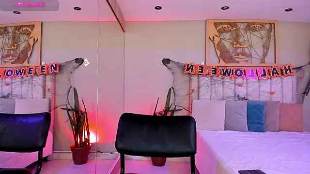  AlejaCruz  online show from 28, 10, 2025