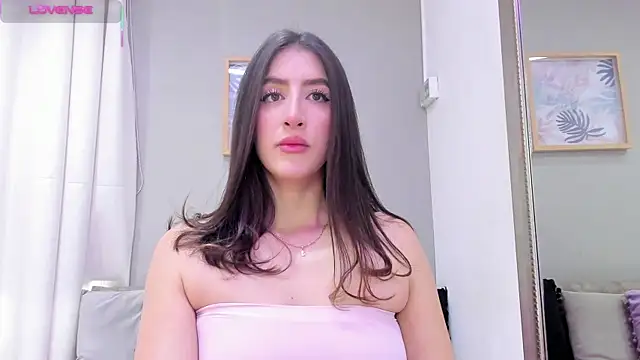  AlejaCruz  online show from 4, 10, 2025