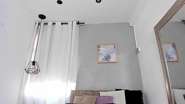  AlejaCruz  online show from 31, 5, 2026