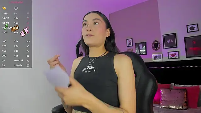 Snapshot of Lissy__Dream chatting on 16, 10, 2025 Lissy Dream online show from 16, 10, 2025