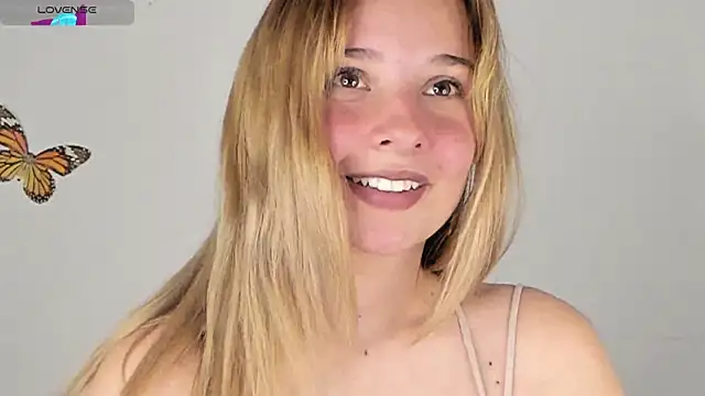 Snapshot of Sophy_Bunny chatting on 27, 12, 2024 Sophy Bunny online show from 27, 12, 2024