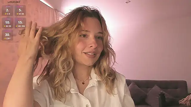 Snapshot of Sophy_Bunny chatting on 22, 1, 2025 Sophy Bunny online show from 22, 1, 2025