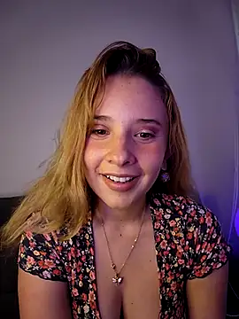 Snapshot of Sophy_Bunny chatting on 25, 2, 2025 Sophy Bunny online show from 25, 2, 2025