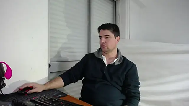 Kohaynewbie online show from 15, 1, 2026