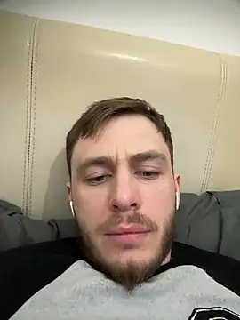 Julian128 online show from 5, 3, 2025