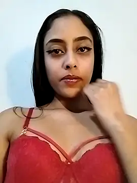 cleopatra-phaedra online show from 8, 6, 2026