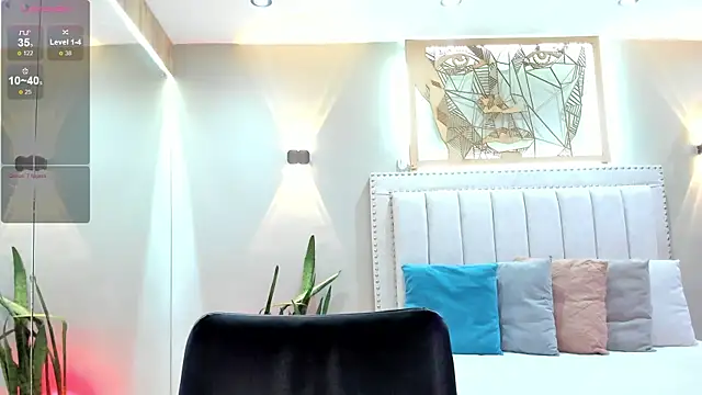  LaraMom  online show from 25, 10, 2025