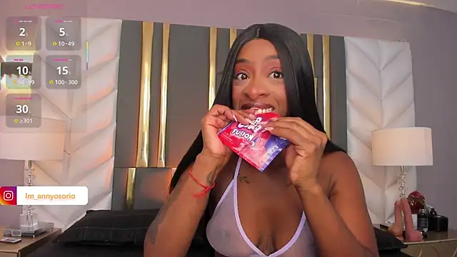 Snapshot of Anny_osorio chatting on 19, 11, 2025 Anny osorio online show from 19, 11, 2025