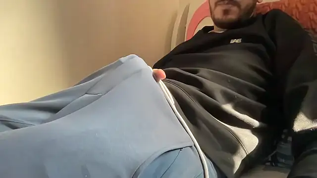 Snapshot of Mooka69 chatting on 18, 12, 2024 Mooka69 online show from 18, 12, 2024