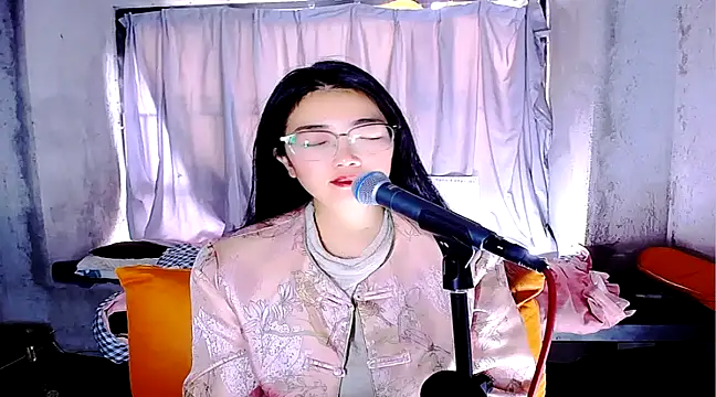 Floor oo online show from 17, 3, 2025