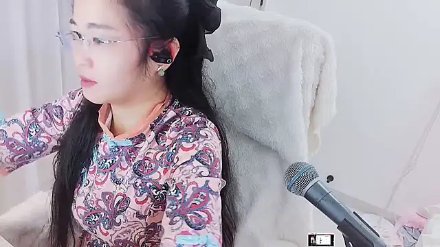 Floor oo online show from 12, 10, 2025