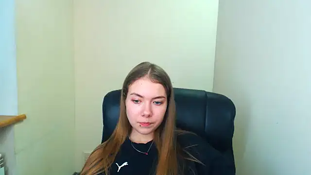 Snapshot of zoey_deuttch chatting on 16, 4, 2026 zoey deuttch online show from 16, 4, 2026