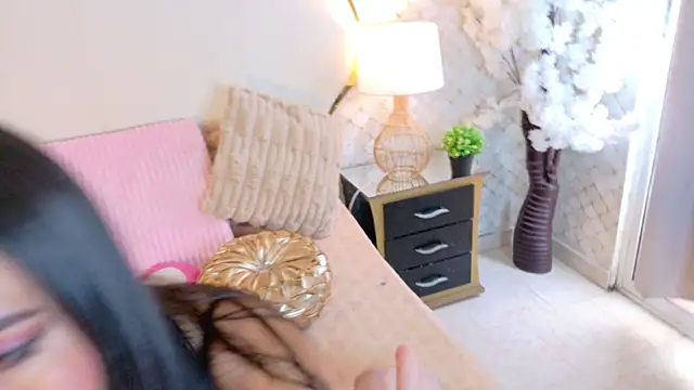 MayraVegas online show from 17, 9, 2025