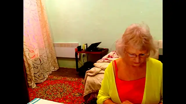 Snapshot of Natali7634 chatting on 12, 11, 2025 Natali7634 online show from 12, 11, 2025