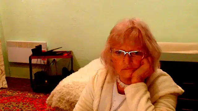 Snapshot of Natali7634 chatting on 4, 10, 2025 Natali7634 online show from 4, 10, 2025