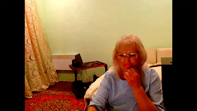 Snapshot of Natali7634 chatting on 11, 10, 2025 Natali7634 online show from 11, 10, 2025