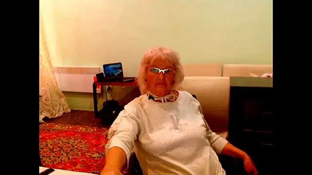 Snapshot of Natali7634 chatting on 6, 10, 2025 Natali7634 online show from 6, 10, 2025