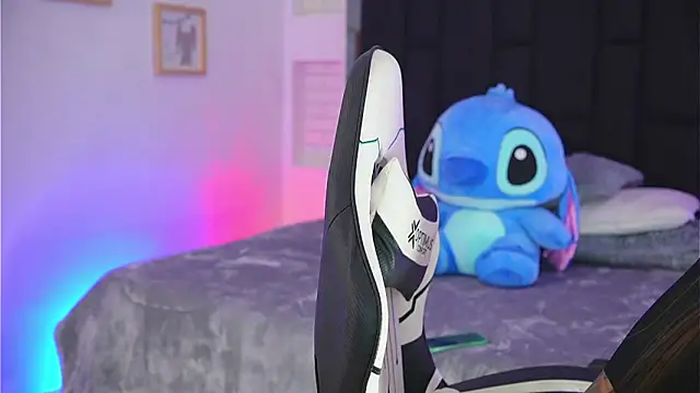 Marianamonroe  online show from 14, 4, 2026