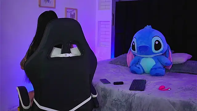 Marianamonroe  online show from 9, 4, 2026