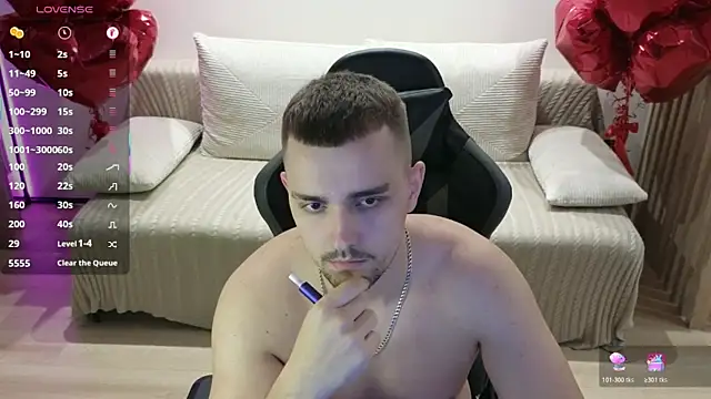 Larstar01 online show from 6, 11, 2025