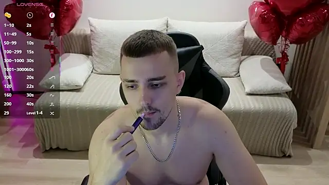 Larstar01 online show from 8, 10, 2025