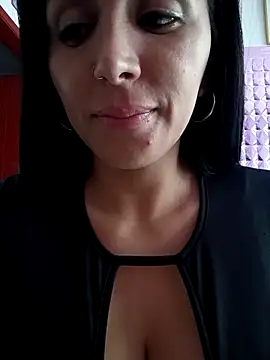 tiffani  love online show from 25, 11, 2025