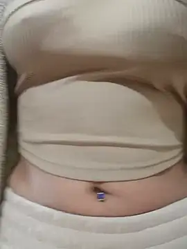 tiffani  love online show from 15, 7, 2026