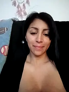 tiffani  love online show from 18, 12, 2025