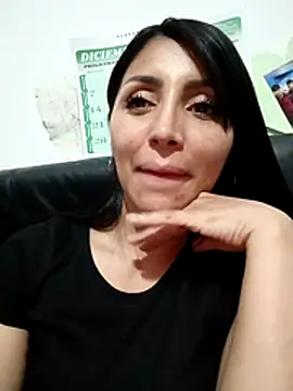 tiffani  love online show from 21, 12, 2025