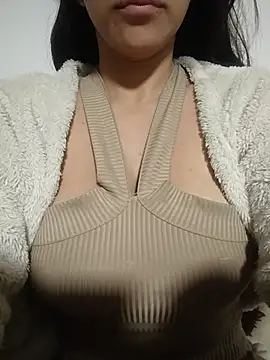 tiffani  love online show from 16, 7, 2026
