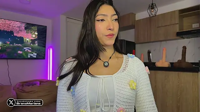 MarianaBranzz online show from 8, 4, 2026