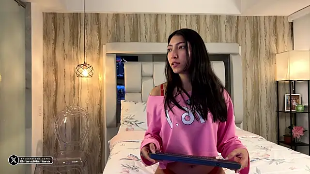 MarianaBranzz online show from 25, 7, 2026