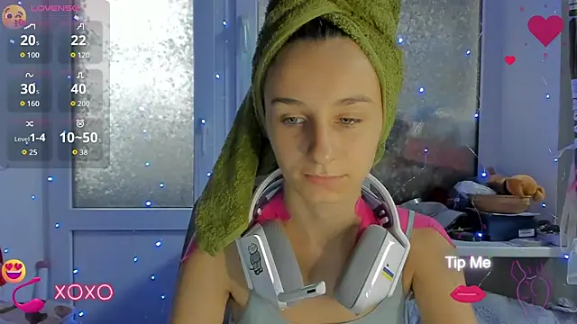  Nika Kik online show from 9, 9, 2025