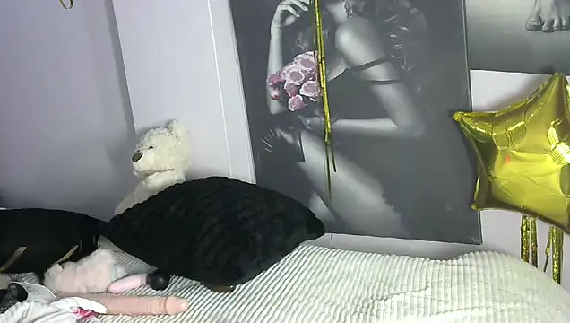 Petite lexii online show from 21, 10, 2025