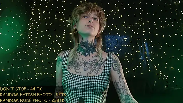 Snapshot of Littlespacemouse chatting on 7, 7, 2026 Littlespacemouse online show from 7, 7, 2026
