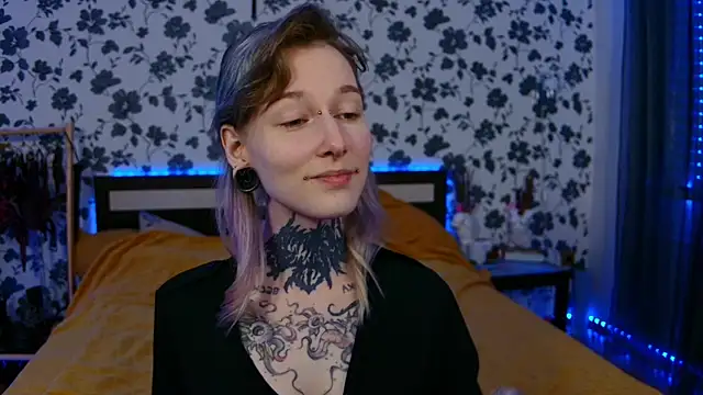 Littlespacemouse online show from 21, 10, 2025