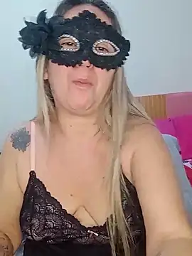 Snapshot of titiasexy chatting on 26, 5, 2026 titiasexy online show from 26, 5, 2026
