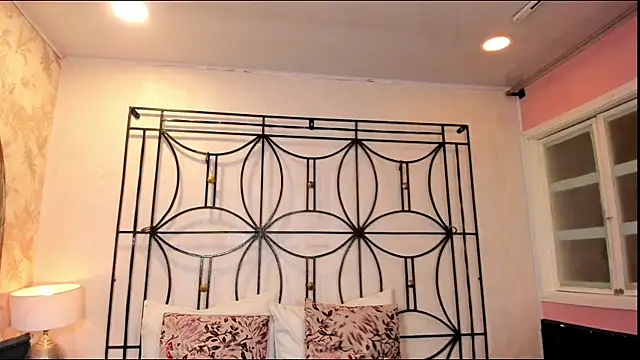 nahomi sweett online show from 6, 10, 2025