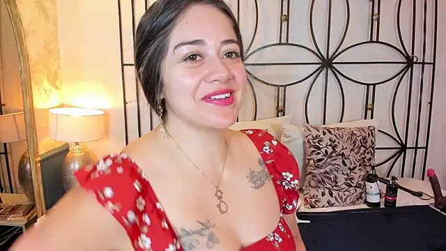 nahomi sweett online show from 26, 9, 2025