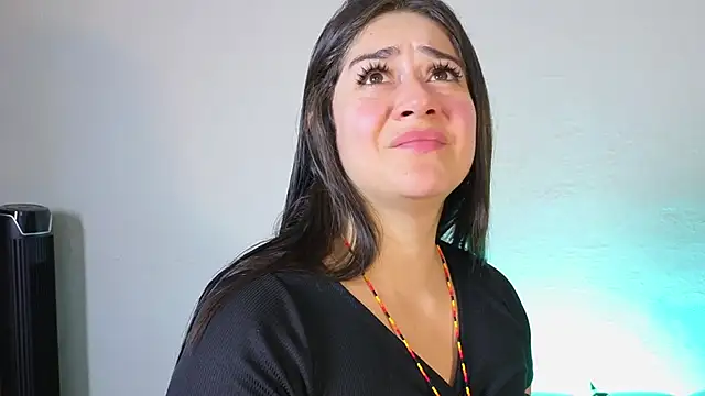 nahomi sweett online show from 8, 4, 2026