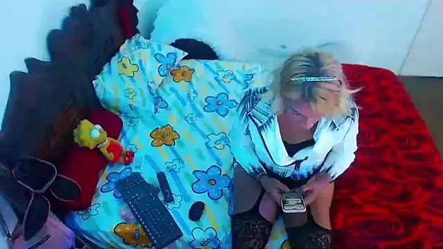 Candy-love87 online show from 7, 2, 2026