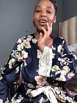 Nicole Liam  online show from 16, 11, 2025