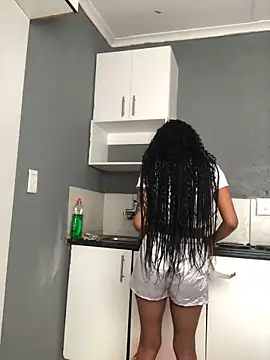 Nicole Liam  online show from 6, 10, 2025